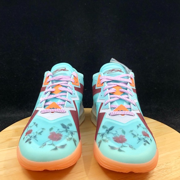 Nike LeBron XVIII 18 Low Mimi Plange Daughters Floral CV7562 400 Mens Sizes - Picture 3 of 10